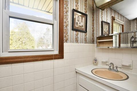 8 Juniper Rd, Salem, NH 03079 photo 12