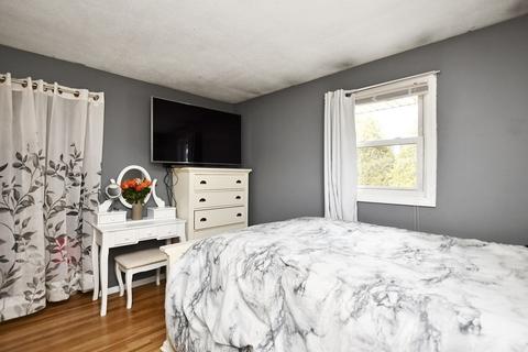 8 Juniper Rd, Salem, NH 03079 photo 20