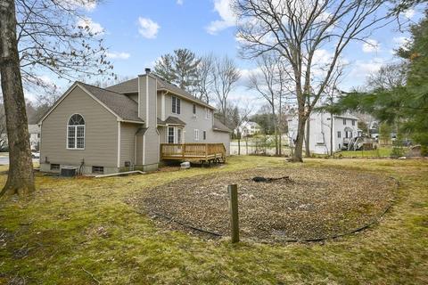 10 Blueberry Meadow Dr, Sutton, MA 01590 photo 34