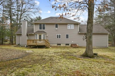 10 Blueberry Meadow Dr, Sutton, MA 01590 photo 32
