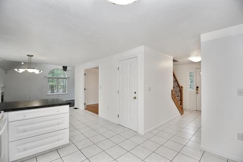 10 Blueberry Meadow Dr, Sutton, MA 01590 photo 8