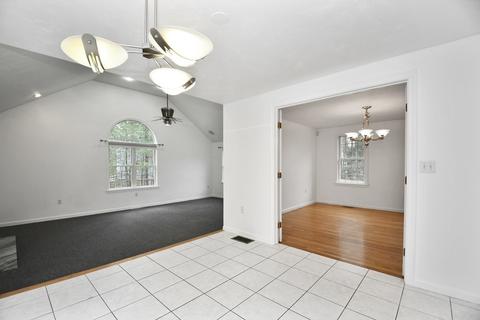 10 Blueberry Meadow Dr, Sutton, MA 01590 photo 11