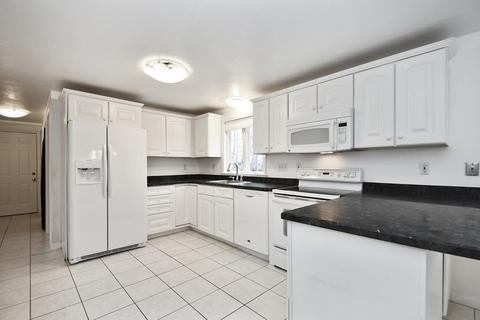 10 Blueberry Meadow Dr, Sutton, MA 01590 photo 6