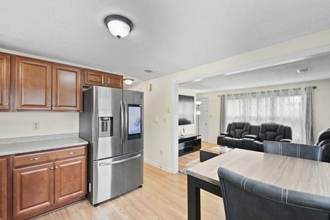 6 Wescott St, Worcester, MA 01603 photo 8