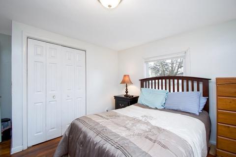 1105 Carew St, Springfield, MA 01104 photo 23