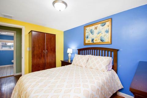 1105 Carew St, Springfield, MA 01104 photo 17