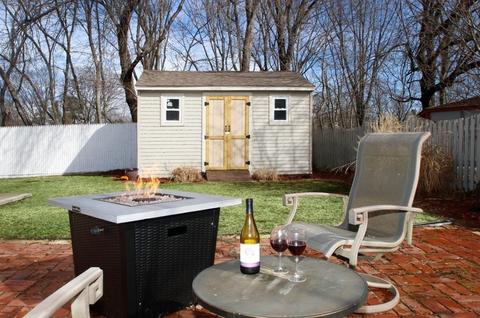 74 Pondview Dr, Chicopee, MA 01020 photo 7