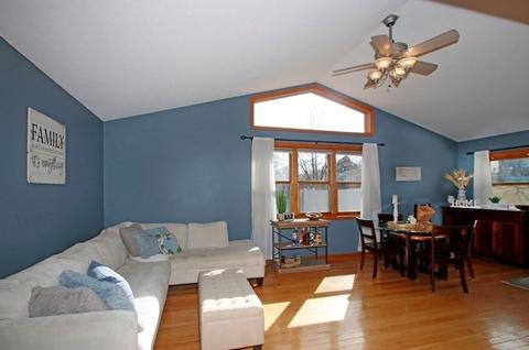 74 Pondview Dr, Chicopee, MA 01020 photo 11