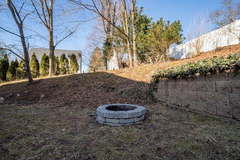 52 Upper Beverly Hls, West Springfield, MA 01089 photo 36