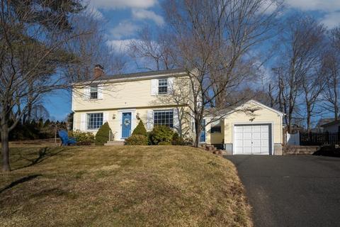 52 Upper Beverly Hls, West Springfield, MA 01089 photo 3