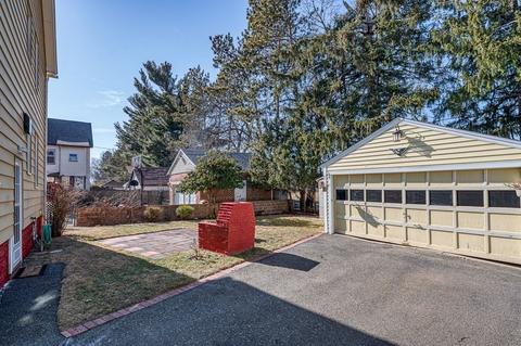 96 Miller St, Springfield, MA 01104 photo 3