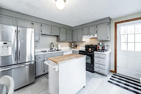 1840 E Mountain Rd, Westfield, MA 01085 photo 8