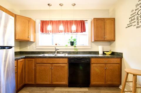 51 Lyndale St, Springfield, MA 01108 photo 6