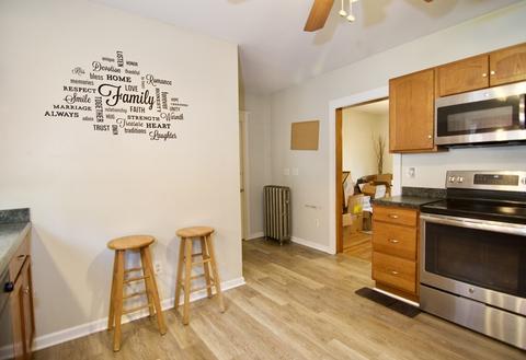 51 Lyndale St, Springfield, MA 01108 photo 11