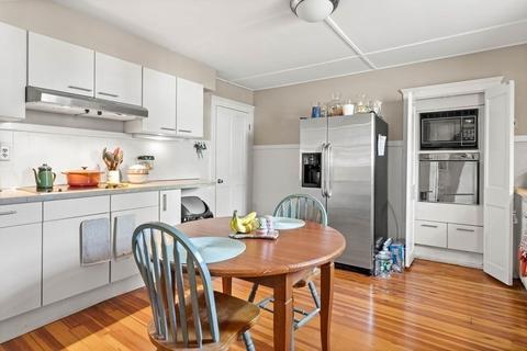 7 Ocean St, Beverly, MA 01915 photo 9