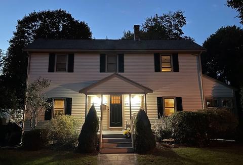 49 Riverside Pl, Walpole, MA 02081 photo 2