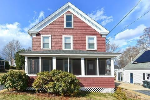 9 Maple St, Mendon, MA 01756 photo 2
