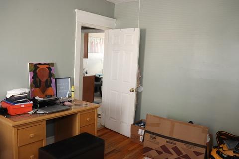 19 Windemere St, Springfield, MA 01104 photo 32