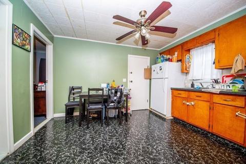 138 Tecumseh, Fall River, MA 02721 photo 5