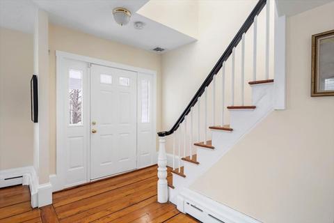 162 Hull St, Hingham, MA 02043 photo 4