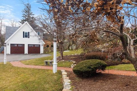 162 Hull St, Hingham, MA 02043 photo 2
