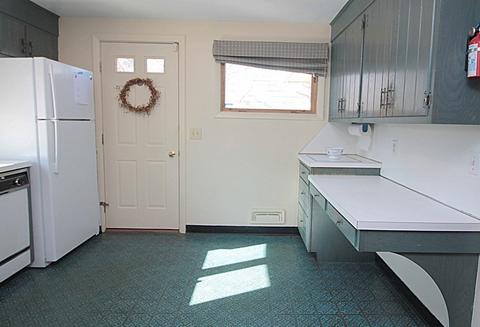 222 E Allen Ridge Rd, Springfield, MA 01118 photo 14