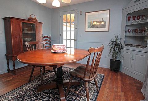 222 E Allen Ridge Rd, Springfield, MA 01118 photo 9