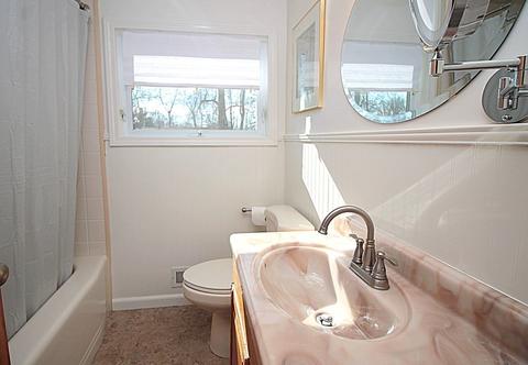 222 E Allen Ridge Rd, Springfield, MA 01118 photo 15