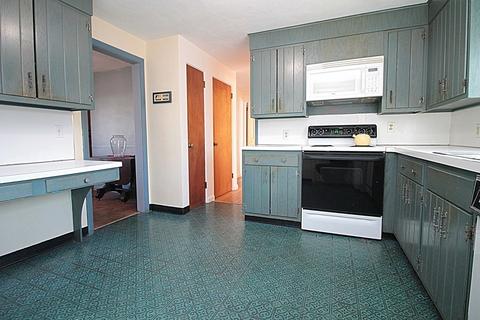 222 E Allen Ridge Rd, Springfield, MA 01118 photo 11