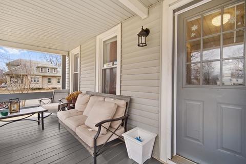 36 Switzer Ave, Springfield, MA 01109 photo 3