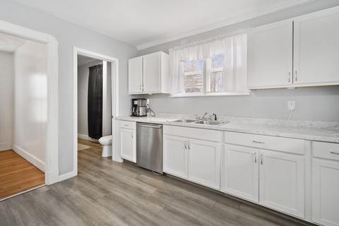 36 Switzer Ave, Springfield, MA 01109 photo 16