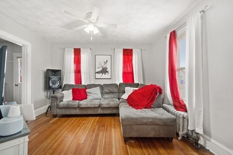 36 Switzer Ave, Springfield, MA 01109 photo 6