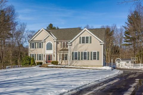 5 Nelson Ct, Mendon, MA 01756 photo 2