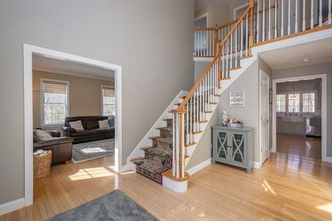 5 Nelson Ct, Mendon, MA 01756 photo 6