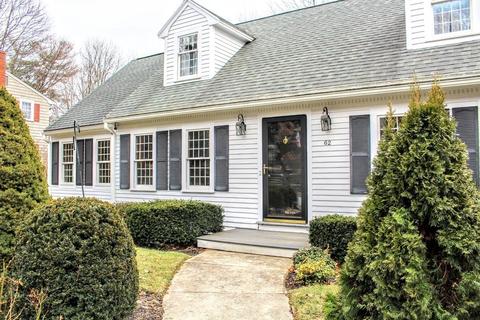 62 Oak St, Reading, MA 01867 photo 3