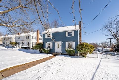 157 Chapin Ter, Springfield, MA 01104 photo 2