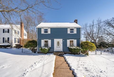 157 Chapin Ter, Springfield, MA 01104 photo 1