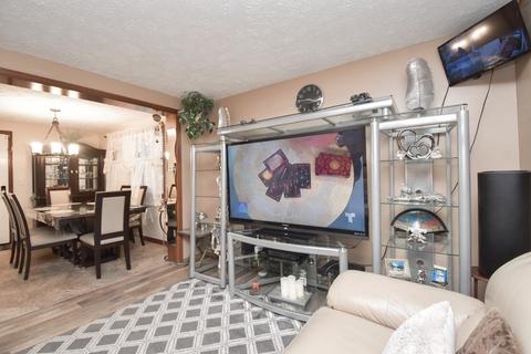 103 Eastern Ave, Springfield, MA 01109 photo 5