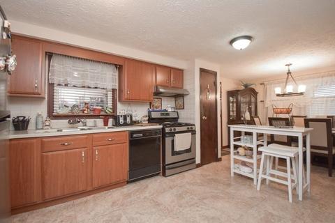 103 Eastern Ave, Springfield, MA 01109 photo 11