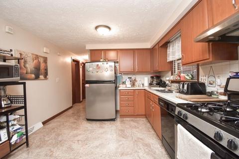 103 Eastern Ave, Springfield, MA 01109 photo 10