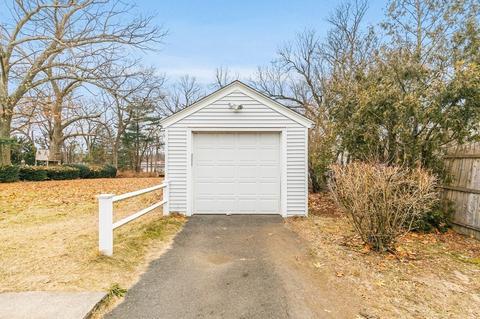 380 Parker St, Springfield, MA 01129 photo 24