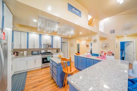 571 4th St, Fall River, MA 02721 photo 2