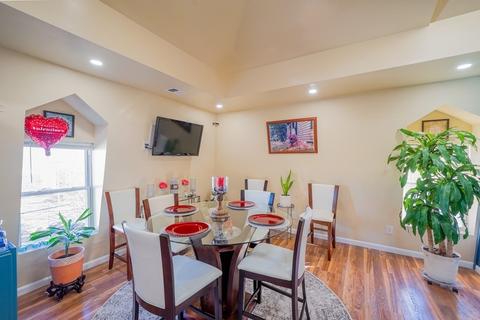 571 4th St, Fall River, MA 02721 photo 4