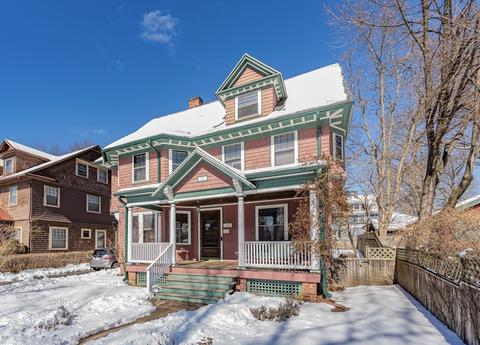 44 Westernview St, Springfield, MA 01108 photo 2