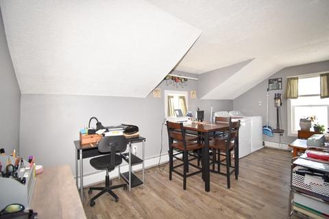 69 Shepherd St, Chicopee, MA 01013 photo 3
