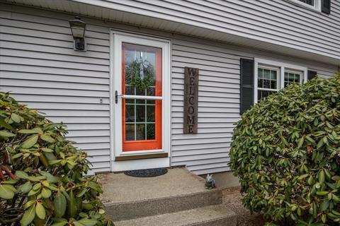 48 East St, Upton, MA 01568 photo 2
