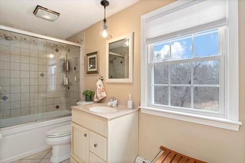 48 East St, Upton, MA 01568 photo 27