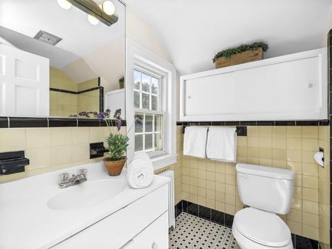 41 Brook St, Wellesley, MA 02482 photo 15