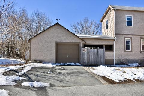 85 Spring St, Fairhaven, MA 02719 photo 4