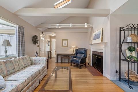 716 Highland Ave, Needham, MA 02494 photo 3